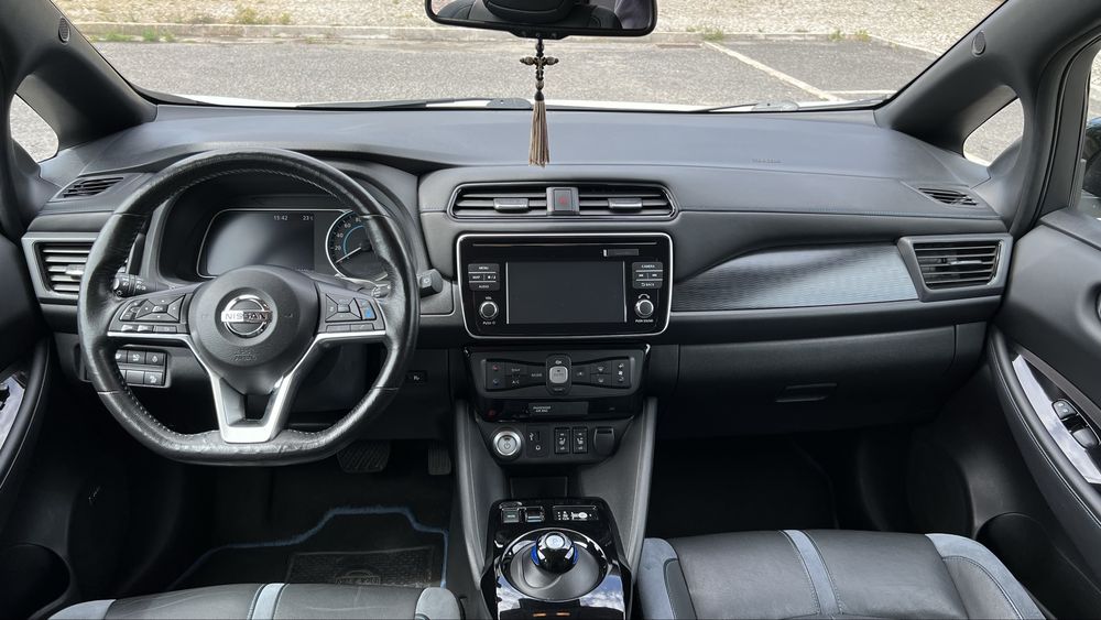 Nissan leaf TEKNA