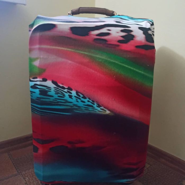 Чехол на чемодан