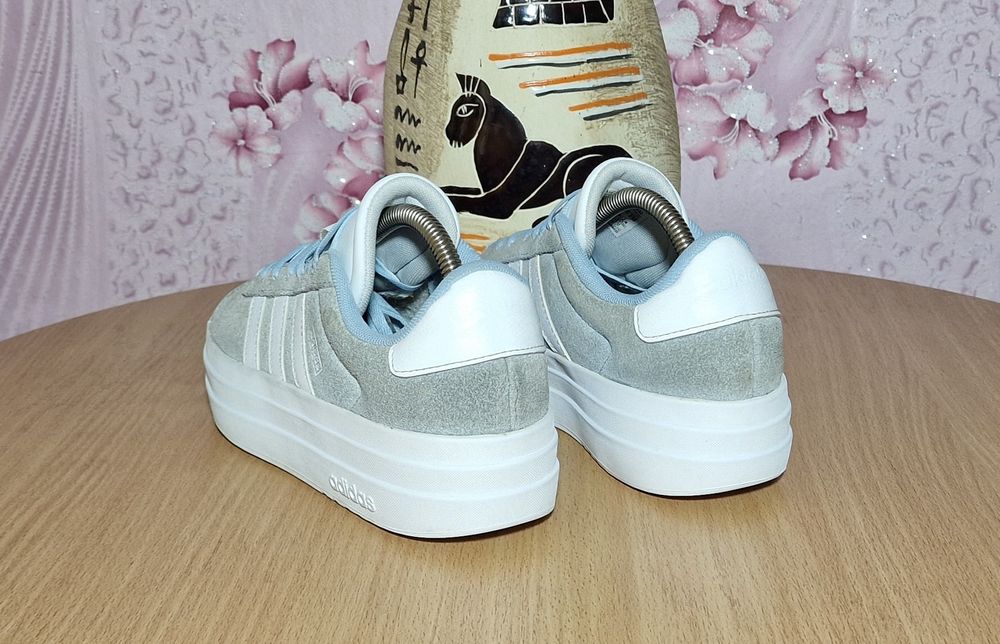 Кроссовки на платформе Adidas (37 размер)