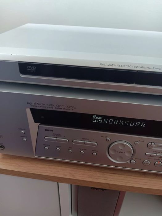 Som amplificador e  dvd Sony