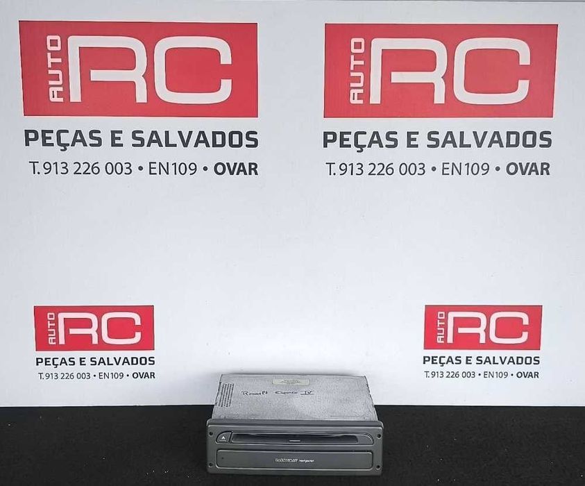 Caixa / Leitor CDs 8200339751 - RENAULT LAGUNA II Grandtour