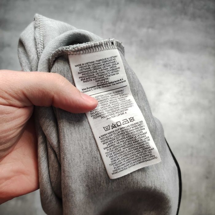 MĘSKA Bluza bez Kaptura PREMIUM Kieszonka Nike Tech Fleece Szara Logo