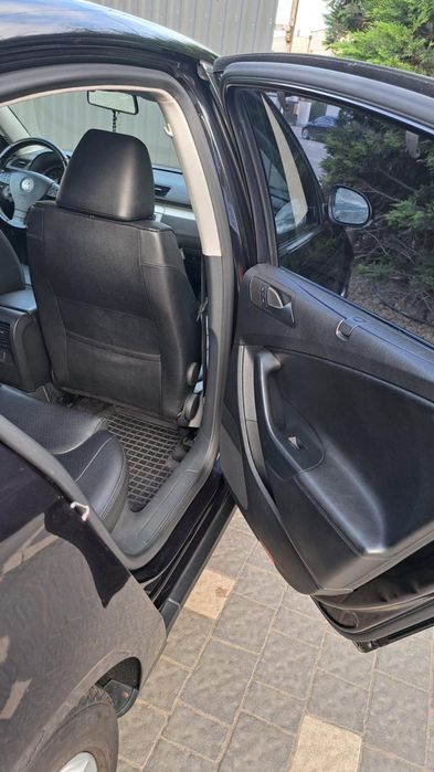 Продам Пасат б6 2,0