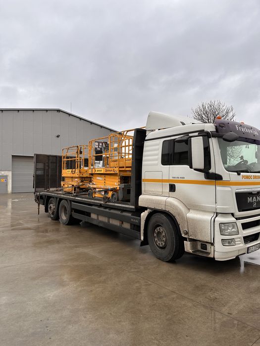 Transport niskopodwoziowy niskopodwozie  HDS LAWETA pomoc drogowa