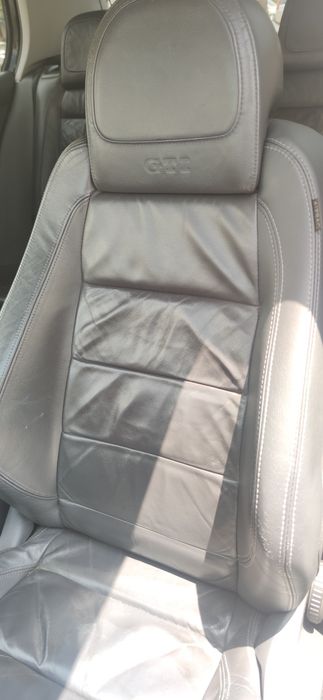VW Golf 5    (look GTi)