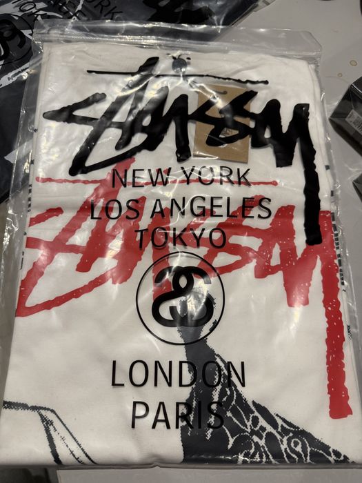 Bialy t-shirt stussy