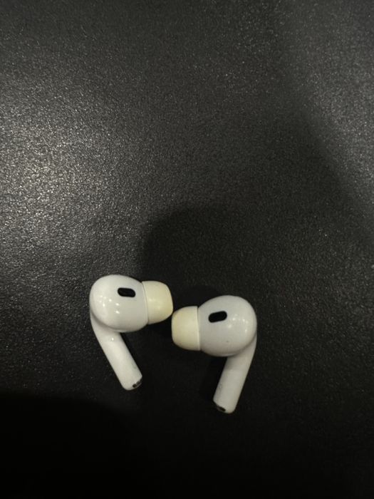 AirPods Pro 2 lightning