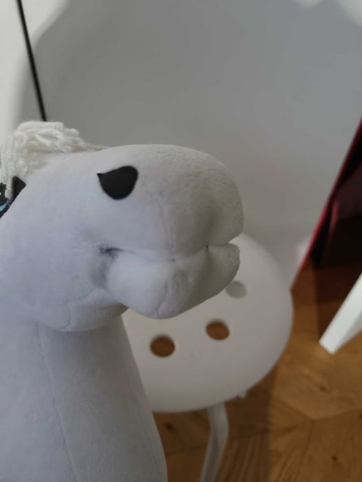 Hobby horse koń na patyku biały