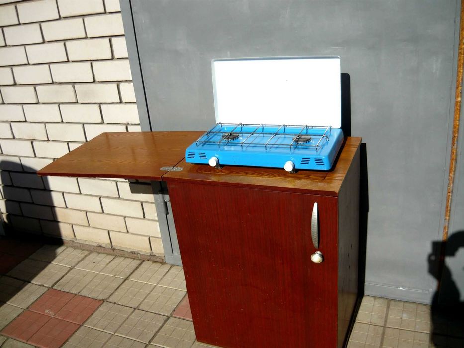 Газовая плита настольная+баллон+ стол = по супер цене.