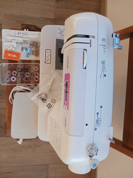 Máquina de costura da marca Brother