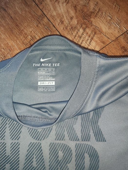 Koszulka Nike wiek 3-4 lata