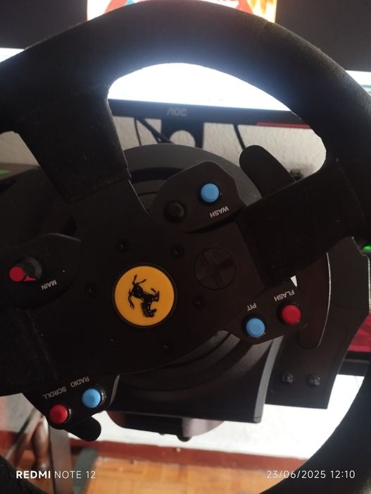 Volante thrustmaster t300 ferrari Alcântara