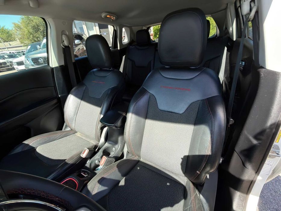 Jeep Compass      2021