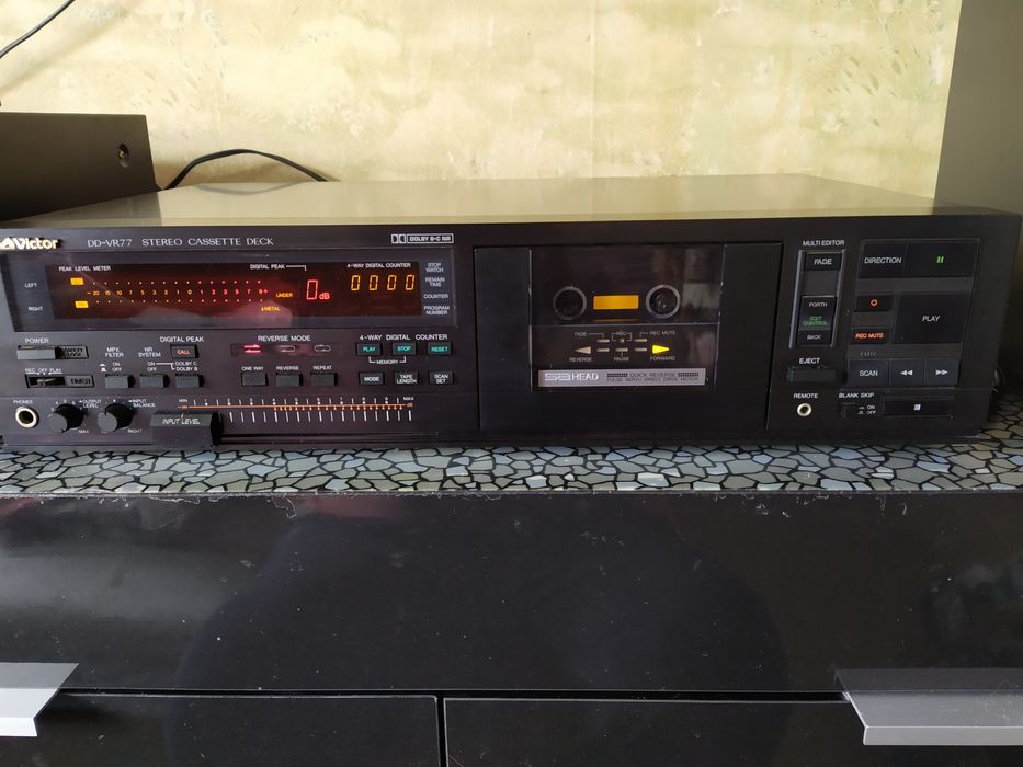Касетна дека Victor DD-VR77
