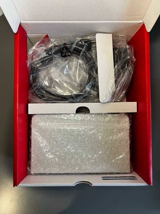 Nintendo Switch Oled | DESBLOQUEADA [NOVA por ESTREAR]