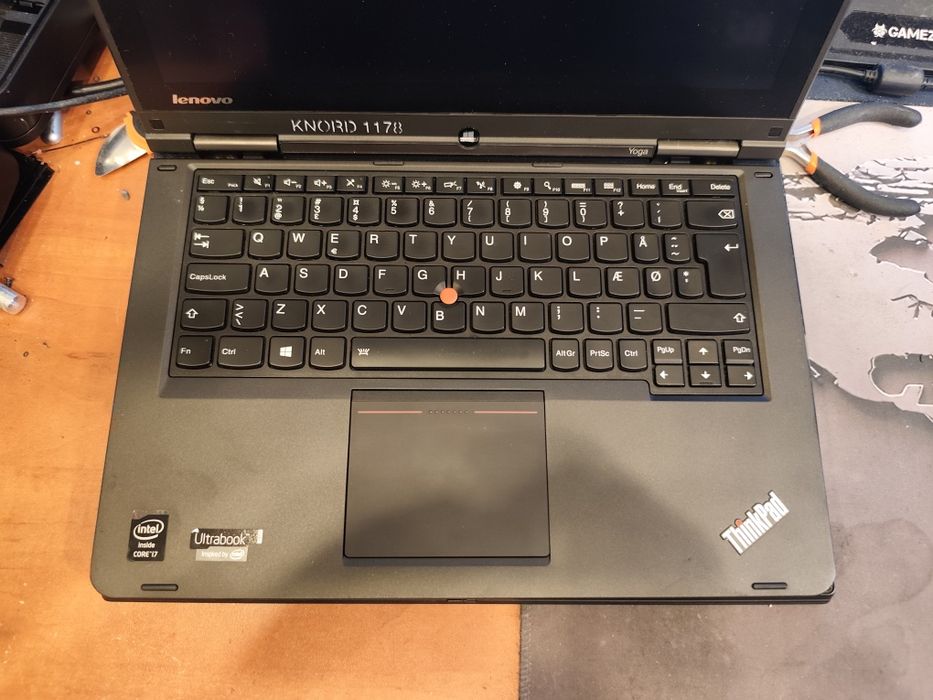 Lenovo ThinkPad Yoga matryca, klawiatura zawiasy