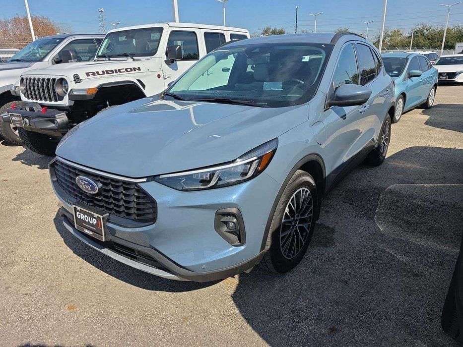 2023 Ford Escape PHEV — Топовая комплектация Premium