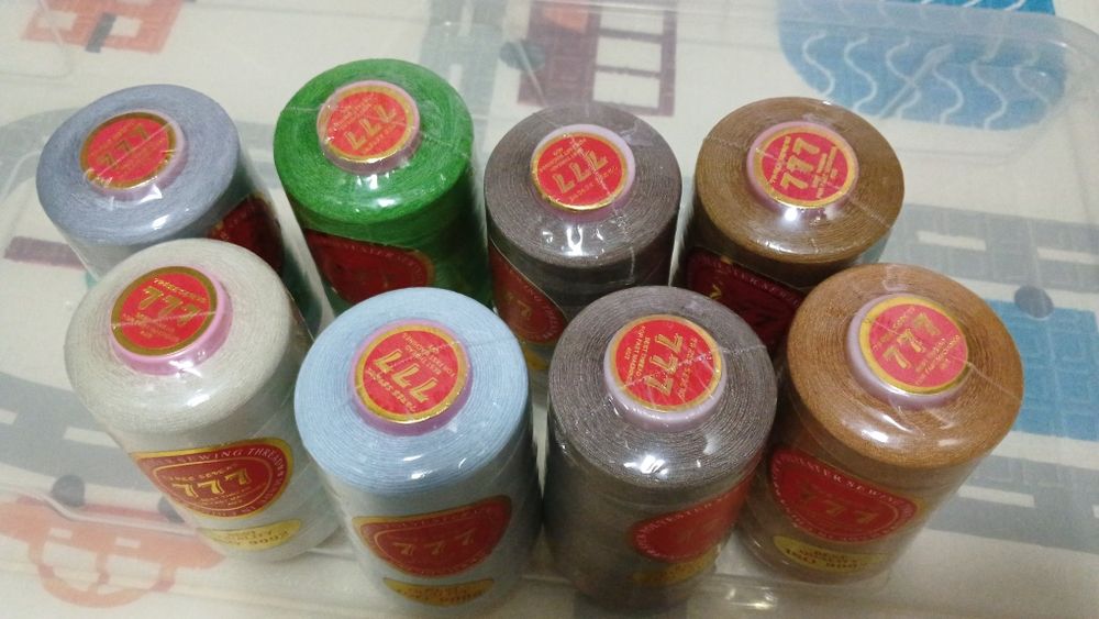 Нитки.        швейні