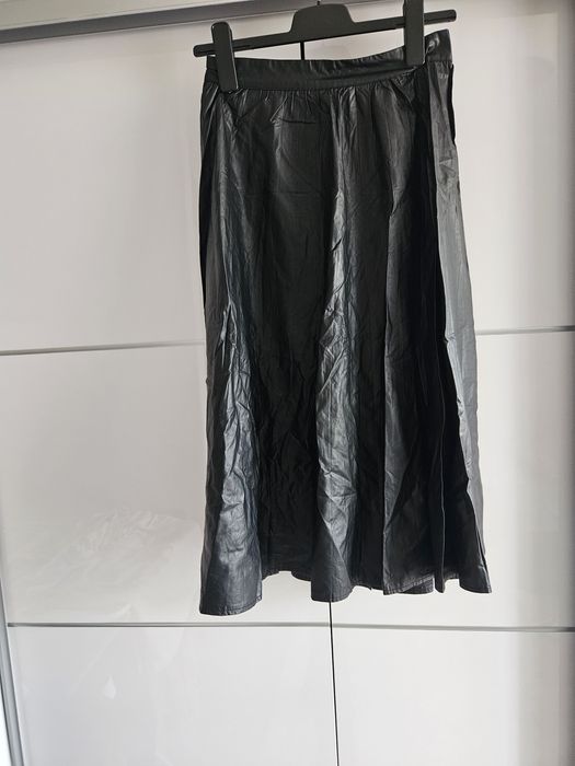 Spódnica zara z ekoskóry midi zapinana na guziki rozmiar 38 m