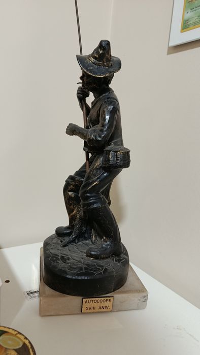 Pescador estátua