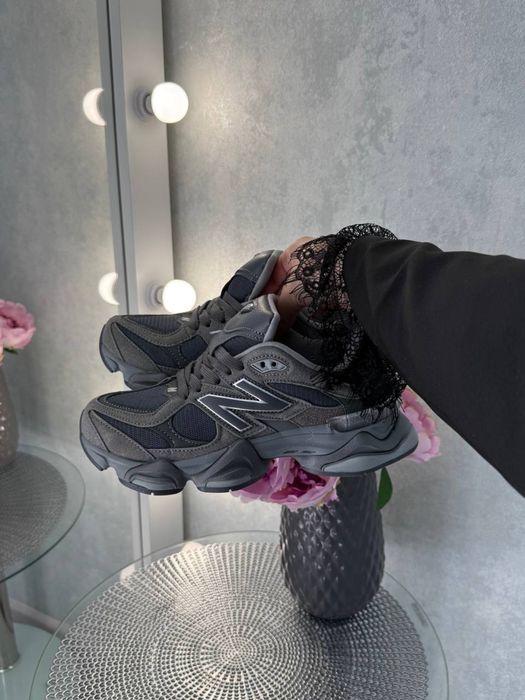 New Balance, Dark Grey