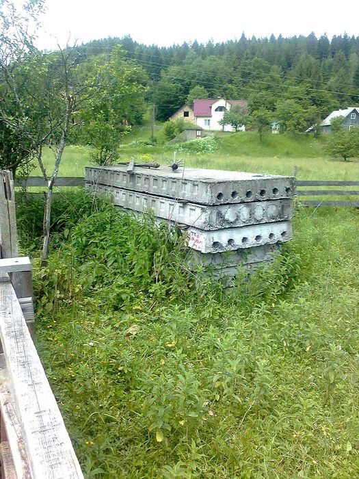 земельна ділянка 0.25га, незавершене будівництво