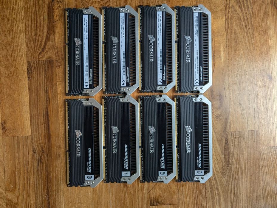 Corsair dominator platinum DDR3 8x8gb 2133 MHz
