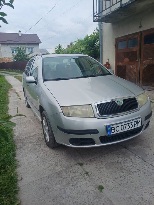 Шкода фабія 1.       1.4 бензин  v16.  Автомат