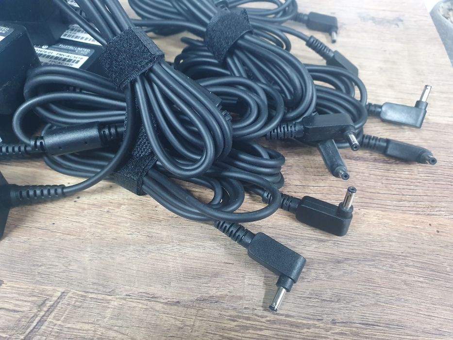 Зарядка зарядное блок живлення Asus ZenBook Vivobook 65w 4.0×1.35mm