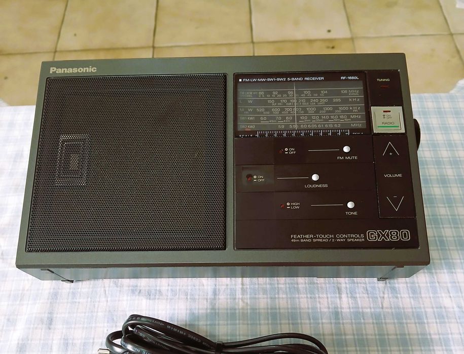 Rádio Panasonic rf1680