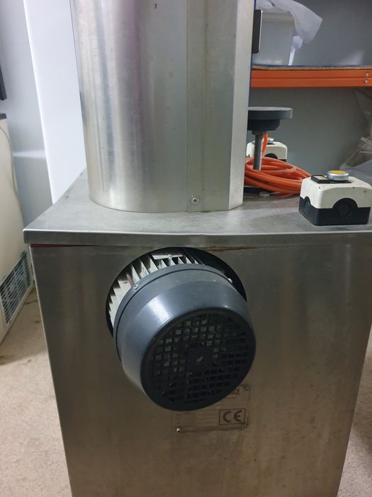 Engarrafador rolhador Cespedes INOX