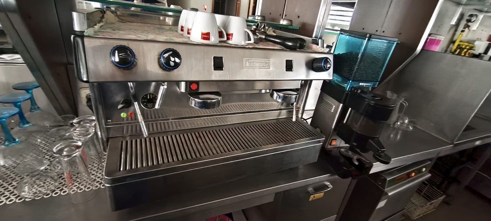 Máquina de Café FUTURETE444709176324935681