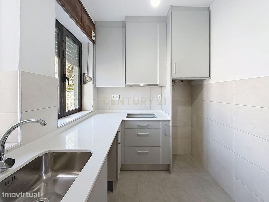 T1+1 Renovado no Centro da Nazaré | Pronto a Habitar | 225.000€