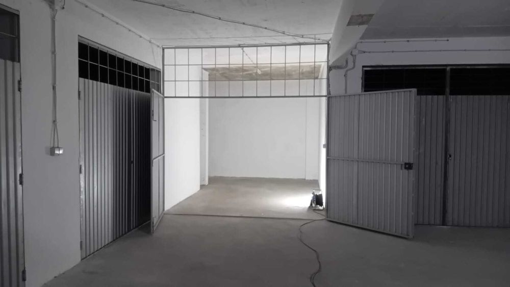 garagem fechada no centro da cidade do Entroncamento