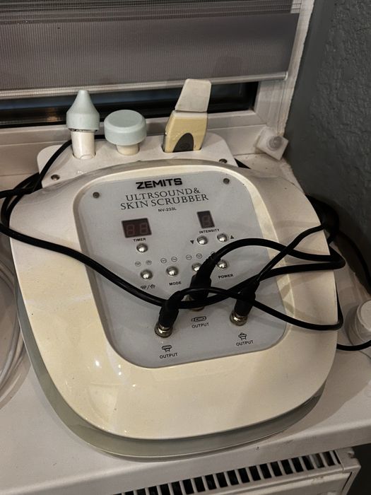 косметологічний апарат Zemits Ultrasound & Skin Scrubber