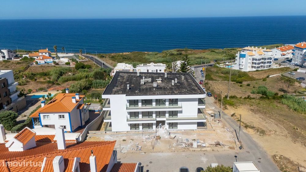 T2 Ericeira a 700m da praia com vista mar
