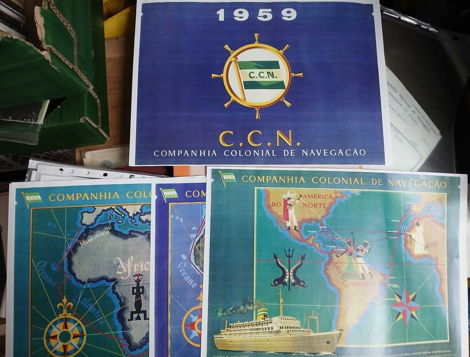 Calendários de parede de empresas de marinha mercante