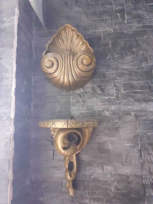 Mísula antiga de parede + concha em talha dourada (Baixa de preço)