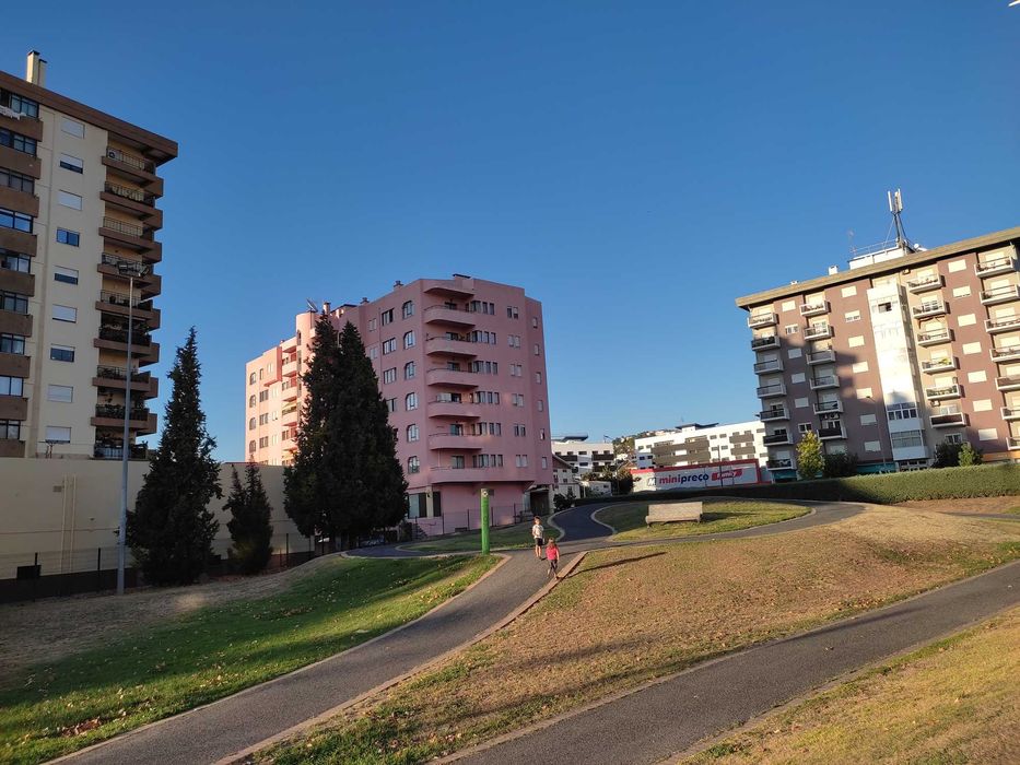 T1 c/ parqueamento fechado + arrumo - Vale das Flores, Coimbra