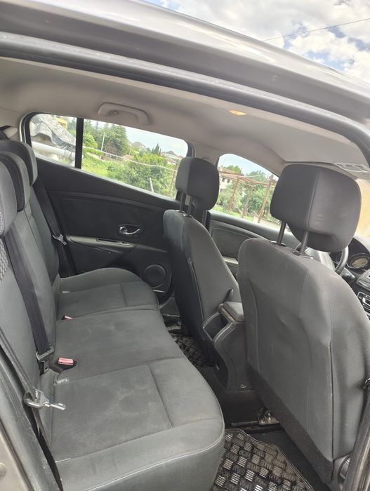 Renault Mégane — fotografia 8