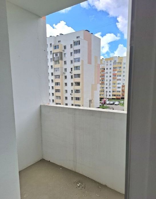 ХТЗ  1ком.кв пр. Героев Харькова-268-Д