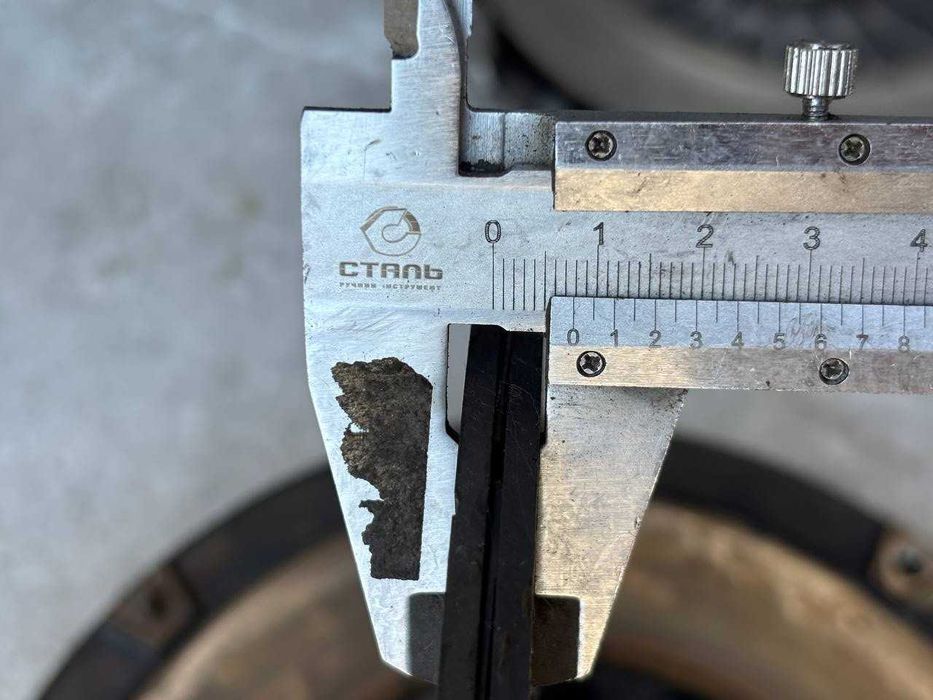 Комплект зчеплення Демпфер Opel Astra H Combo C Meriva A 1.7 CDTI