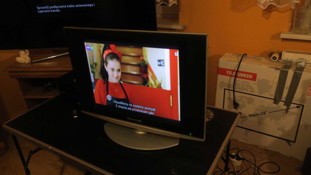 Telewizor Daewoo  Dlp 20D7 20 cali pilot