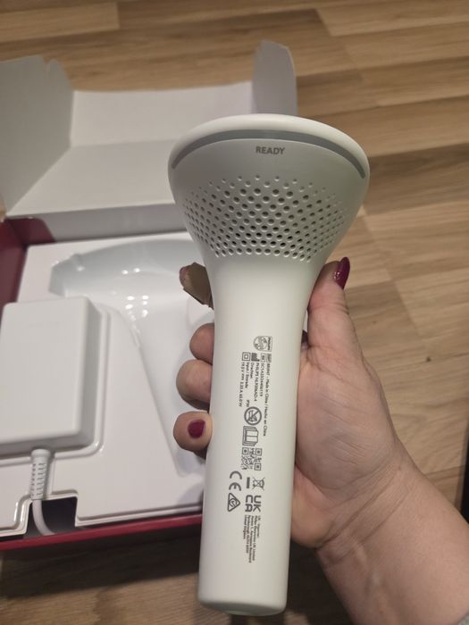depilator Philips Lumea IPL Seria 8000 BRI940/00