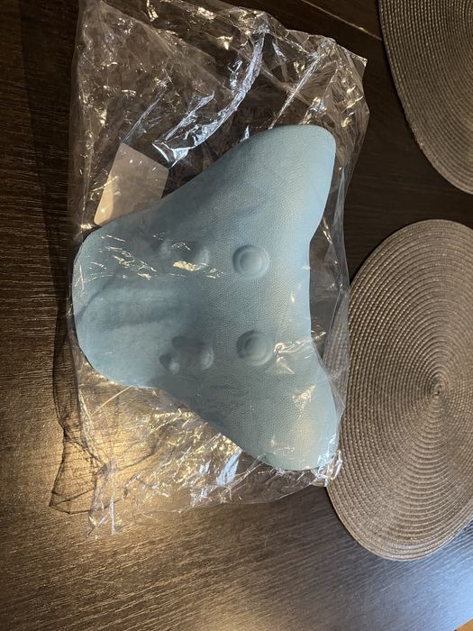 Przyrząd do rozciągania mięśni karku