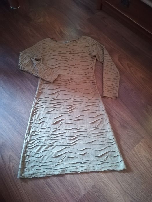 Sukienka dzianinowa