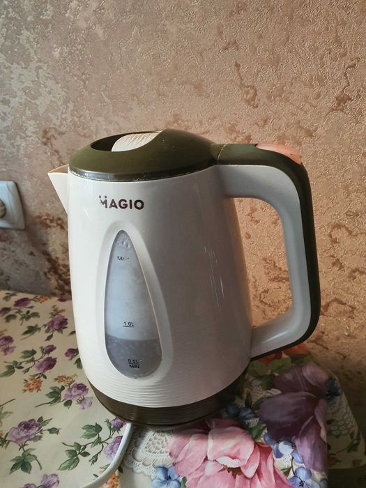 Чайник MagioMG-519