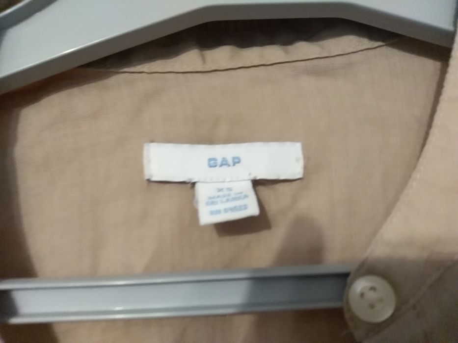 Beżowa koszula. Koszula koszula