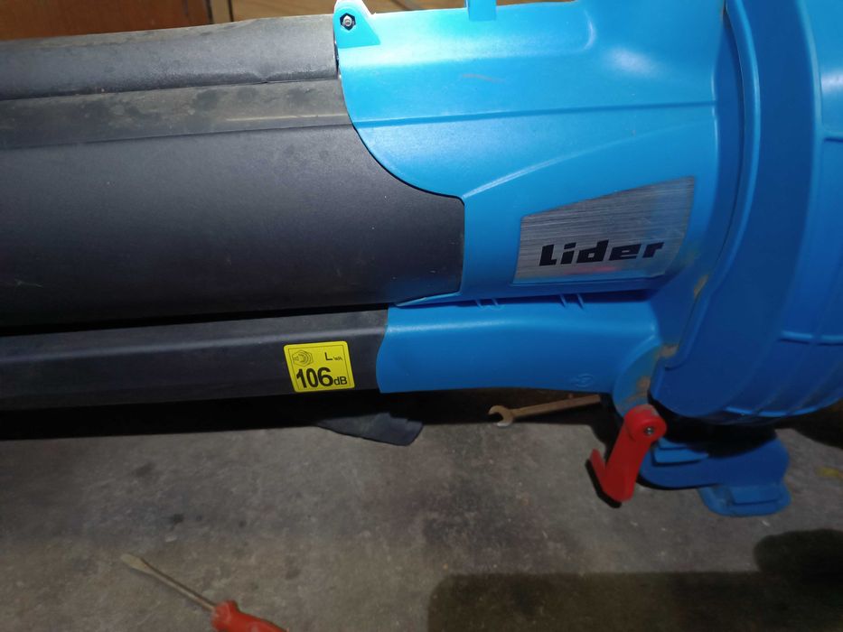 Dmuchawa spalinowa do liści odkurzacz LIDER