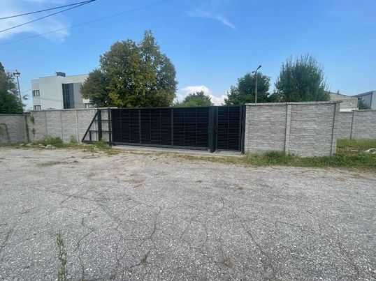Wynajmę plac 5000 m², budynek biurowo magazynowy, parking - Widok 2